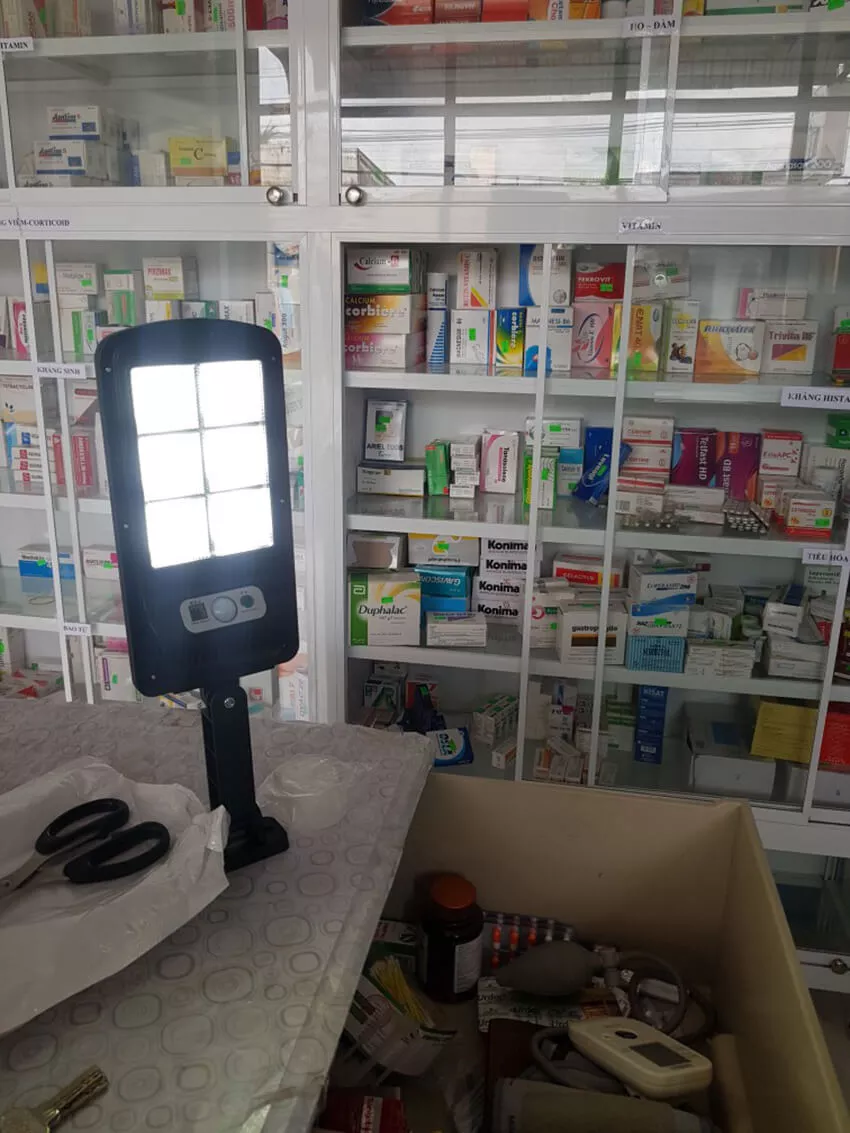 ĐÈN CẢM BIẾN NĂNG LƯỢNG 6 LED SIÊU SÁNG