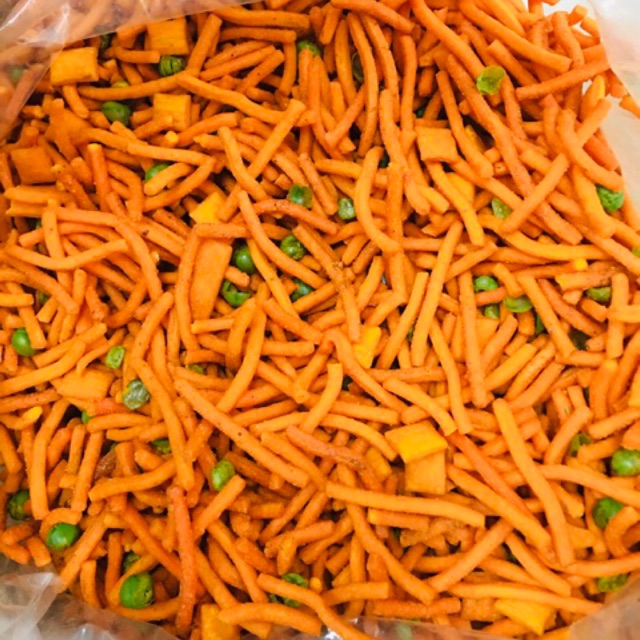 Món Ăn Vạt Truyền Thống Snack Que Đậu Hà Lan Gói 200g - Hương Vị Cay, Giòn Tan