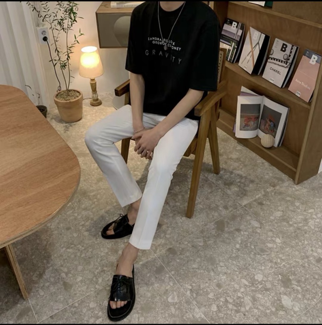 Áo Thun Nam Tay Lỡ Unisex cổ Tròn chất liệu vải cotton màu đen form rộng in chữ GRAVITY phong cách độc chất Trumunisex