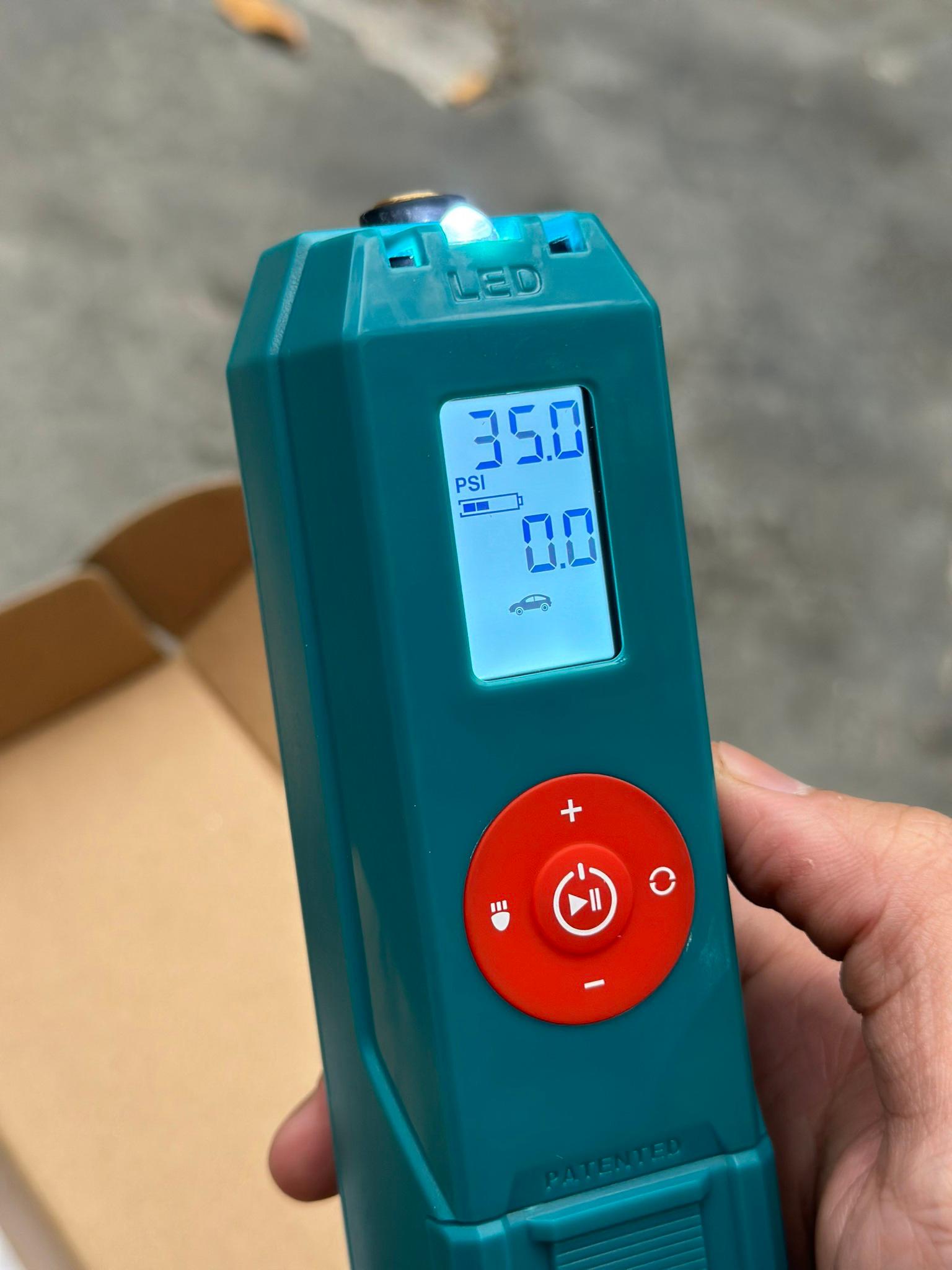 MÁY BƠM HƠI CẦM TAY TỰ ĐỘNG DÙNG PIN LITHIUM 12V (1 pin 1.5Ah và 1 sạc) TOTAL TACLI12011 - HÀNG CHÍNH HÃNG