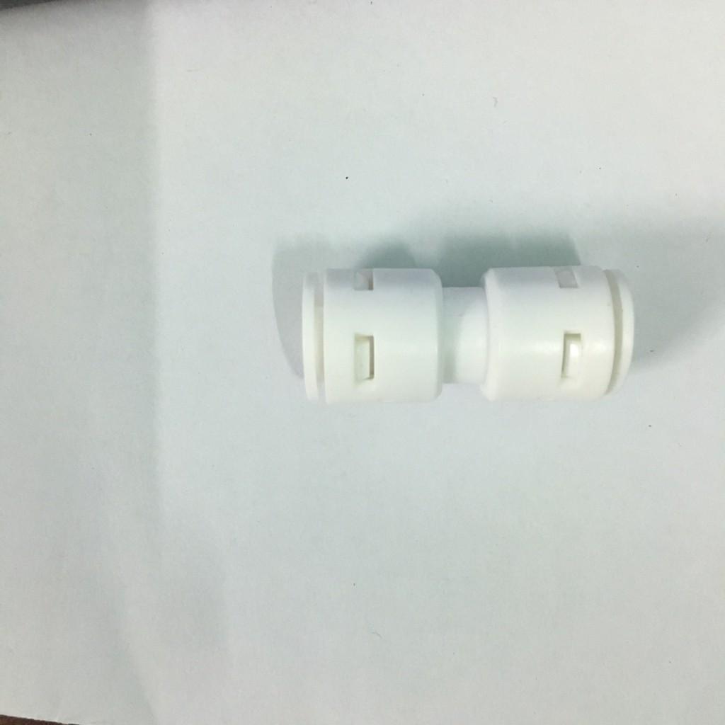 CO NỐI THẲNG DÂY 10LY RA DÂY 6LY DÙNG MÁY LỌC NƯỚC.