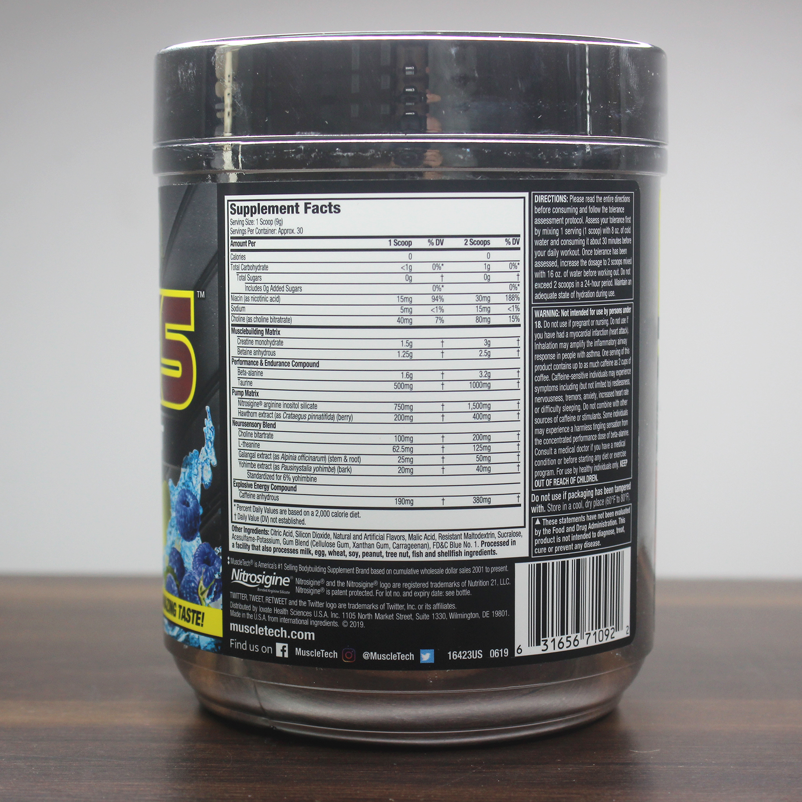 Combo Pre-Workout Vapor X5 của MuscleTech hương Blue Razz Freeze hộp 30 lần dùng hỗ trợ Tăng Sức Bền, Sức Mạnh, Đốt Mỡ, Giảm Cân mạnh mẽ cho người tập GYM & Bình INOX 739ML (mẫu ngẫu nhiên)