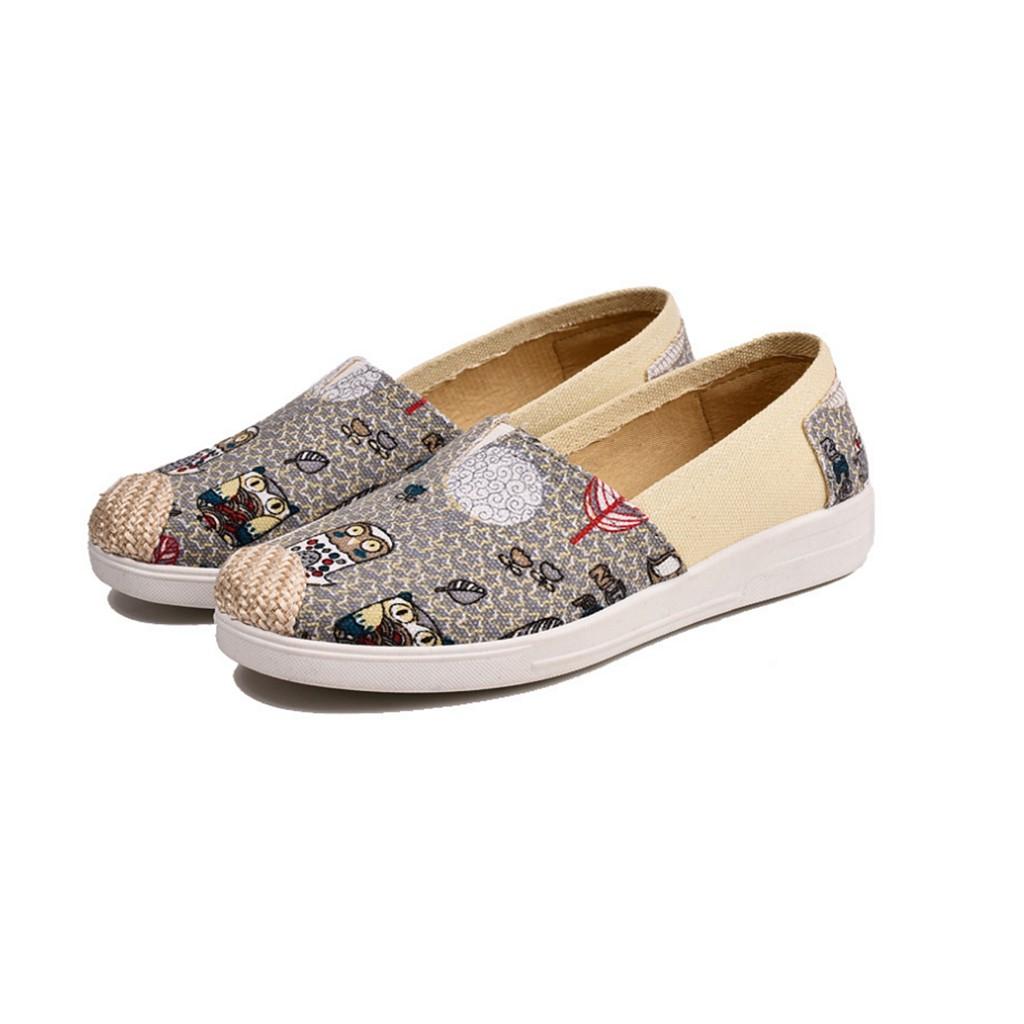 GIÀY LƯỜI SLIP ON VINTAGE HOẠ TIẾT CHIẾC LÁ MÀU XÁM