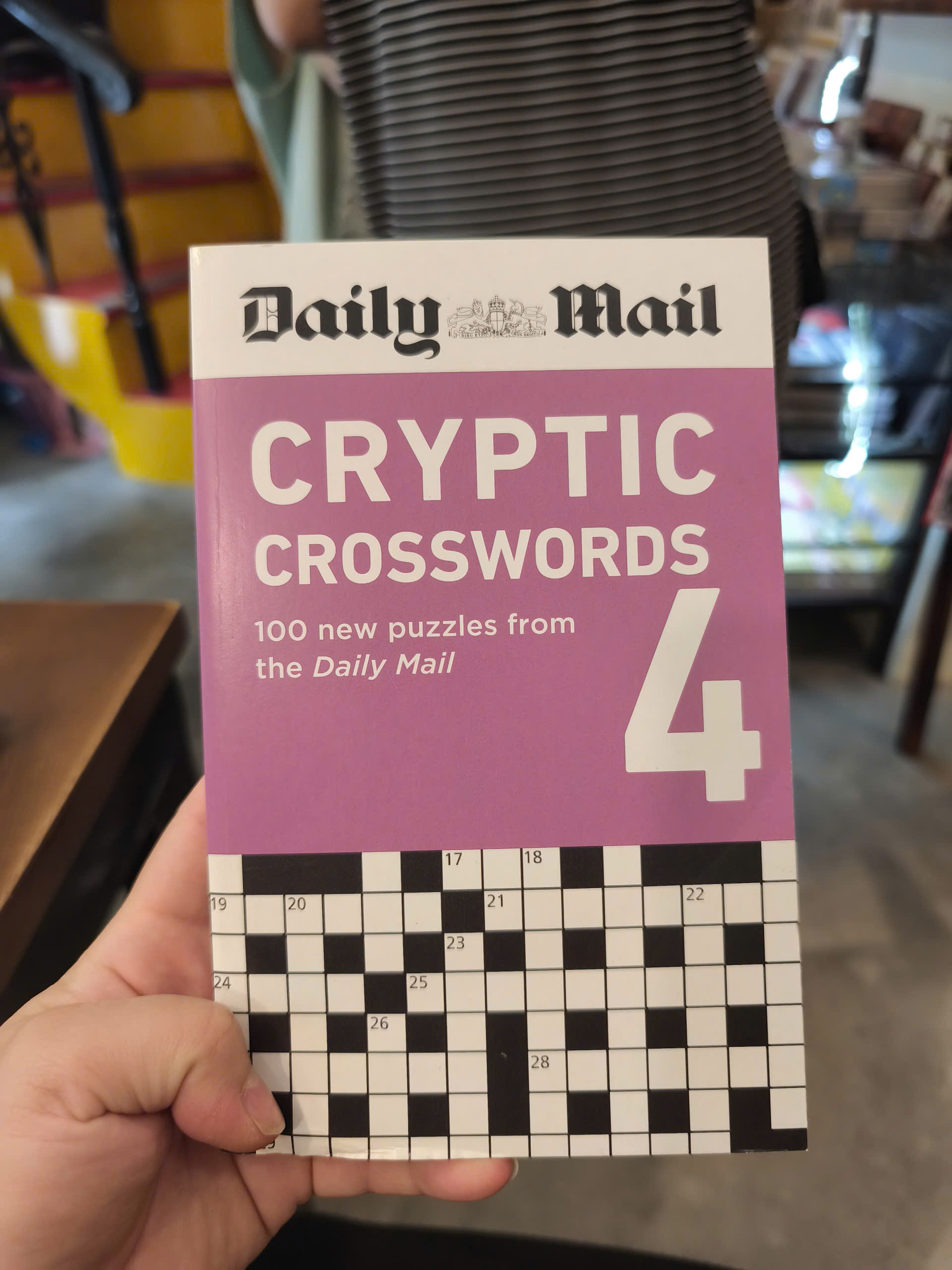 Sách - Cryptic Crosswords 4 | Games / Ngoại văn Nhập khâu UK / Trò chơi ô chữ giải trí