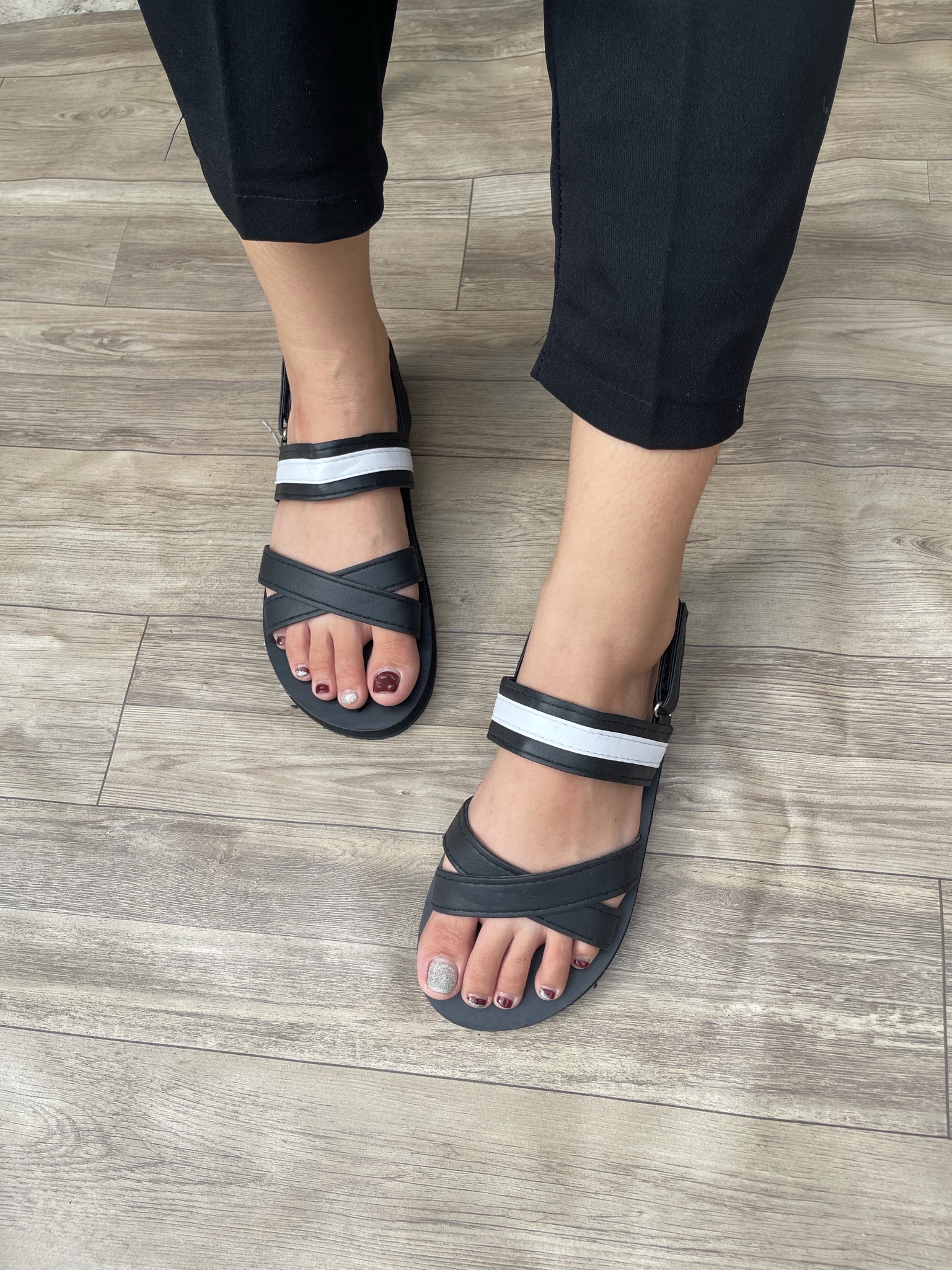 sandals nam nữ size từ 35 nữ đến 42 nam đủ màu đủ size