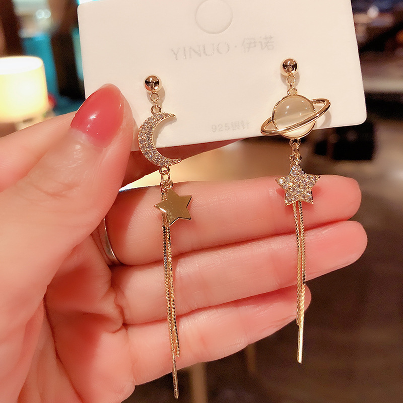 Khuyên tai dải ngân hà dáng thả