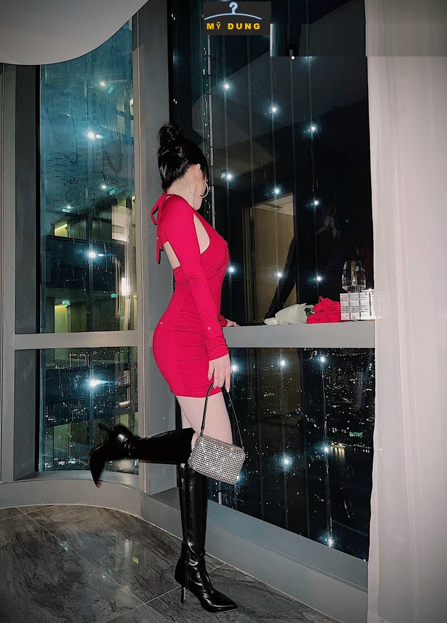 ĐẦM BODY CỔ YẾM, TAY DÀI RỜI KHOEN NGỰC- FORM CHUẨN-SIÊU SEXY, NÓNG BỎNG