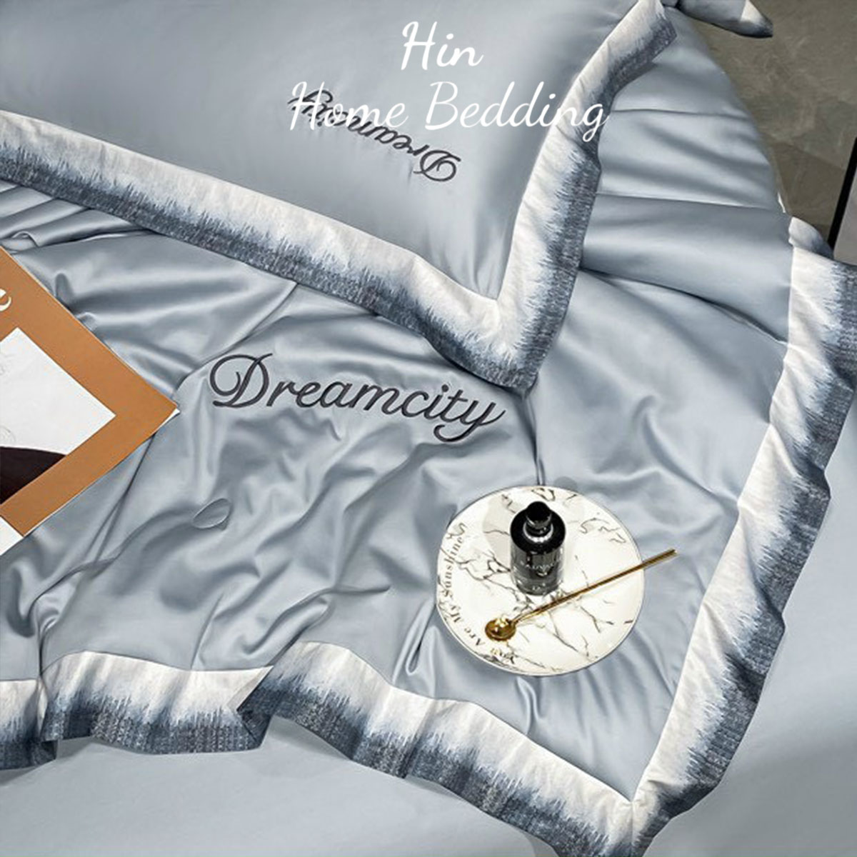 Bộ Chăn Ga Gối Đệm 5 Món Chăn Phao Lụa Thái Hin Home Bedding Mẫu Xanh Nhạt