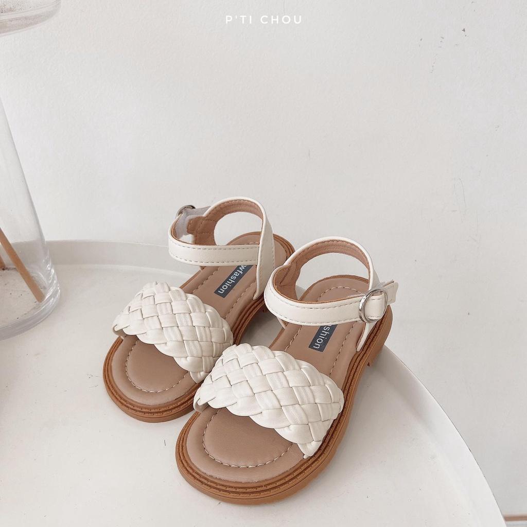 Sandal da mềm bé gái cài quai P'ti chou