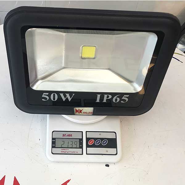 Đèn pha LED ngoài trời HKLED tròn chóa rộng 50W - IP65