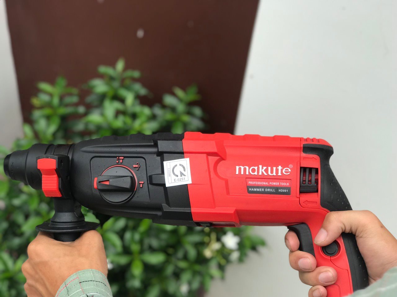 Máy khoan 3 chức năng chuyên dụng 800W MAKUTE HD001 RED- Hàng chính hãng