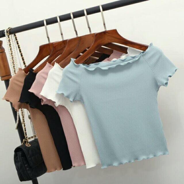 Áo len trễn vai croptop