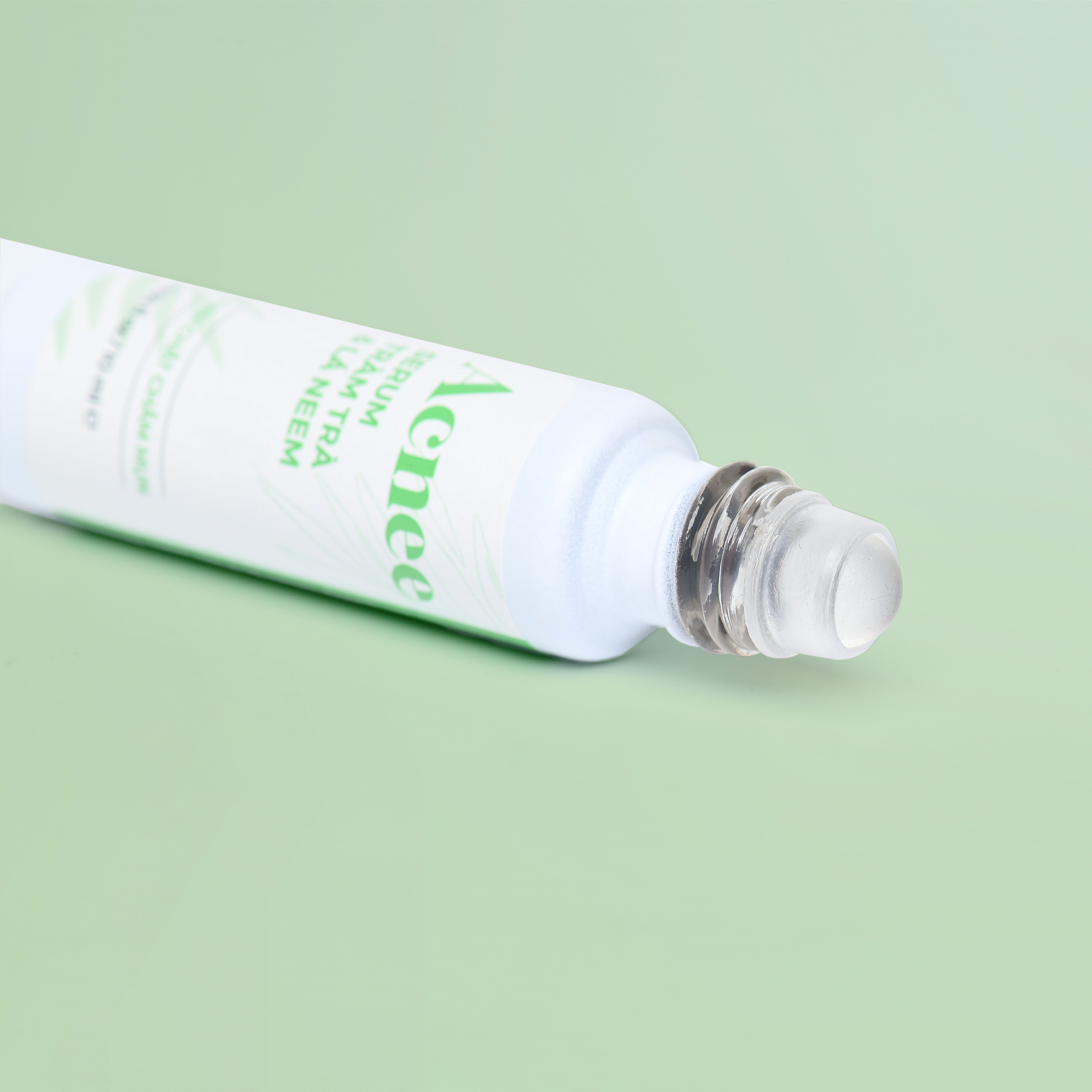 Acnee - Serum Tràm Trà Và Lá Neem Sử Dụng Trực Tiếp Trên Nốt Mụn