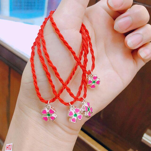 Vòng tay chỉ đỏ tết cỏ 4 lá bạc may mắn
