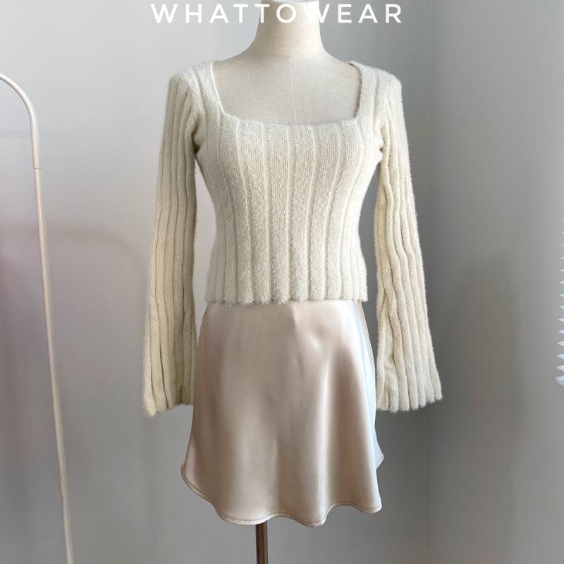 Áo croptop len lông cổ vuông tay loe