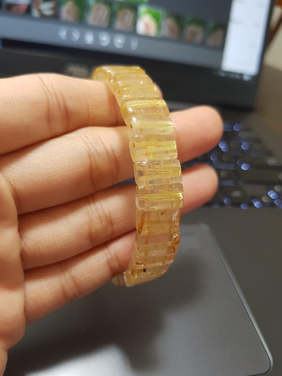 Vòng thạch anh tóc vàng bản vuông, đồng trục