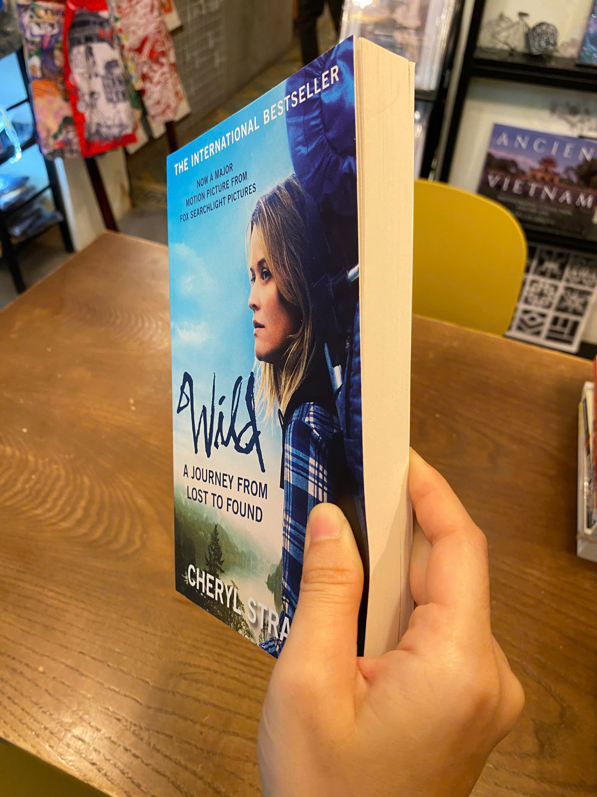 Sách - Wild: A Journey from Lost to Found by Cheryl Strayed | Memoir - English Nonfiction