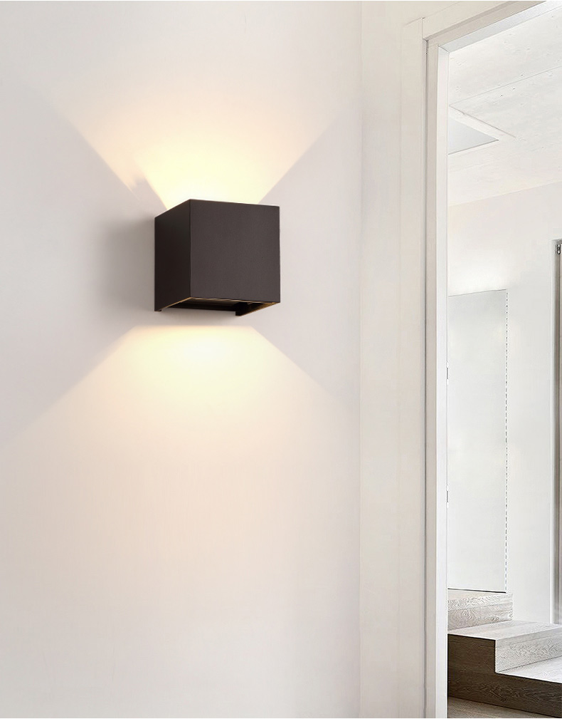 Đèn tường LED ARON kiểu dáng sang trọng, độc đáo.