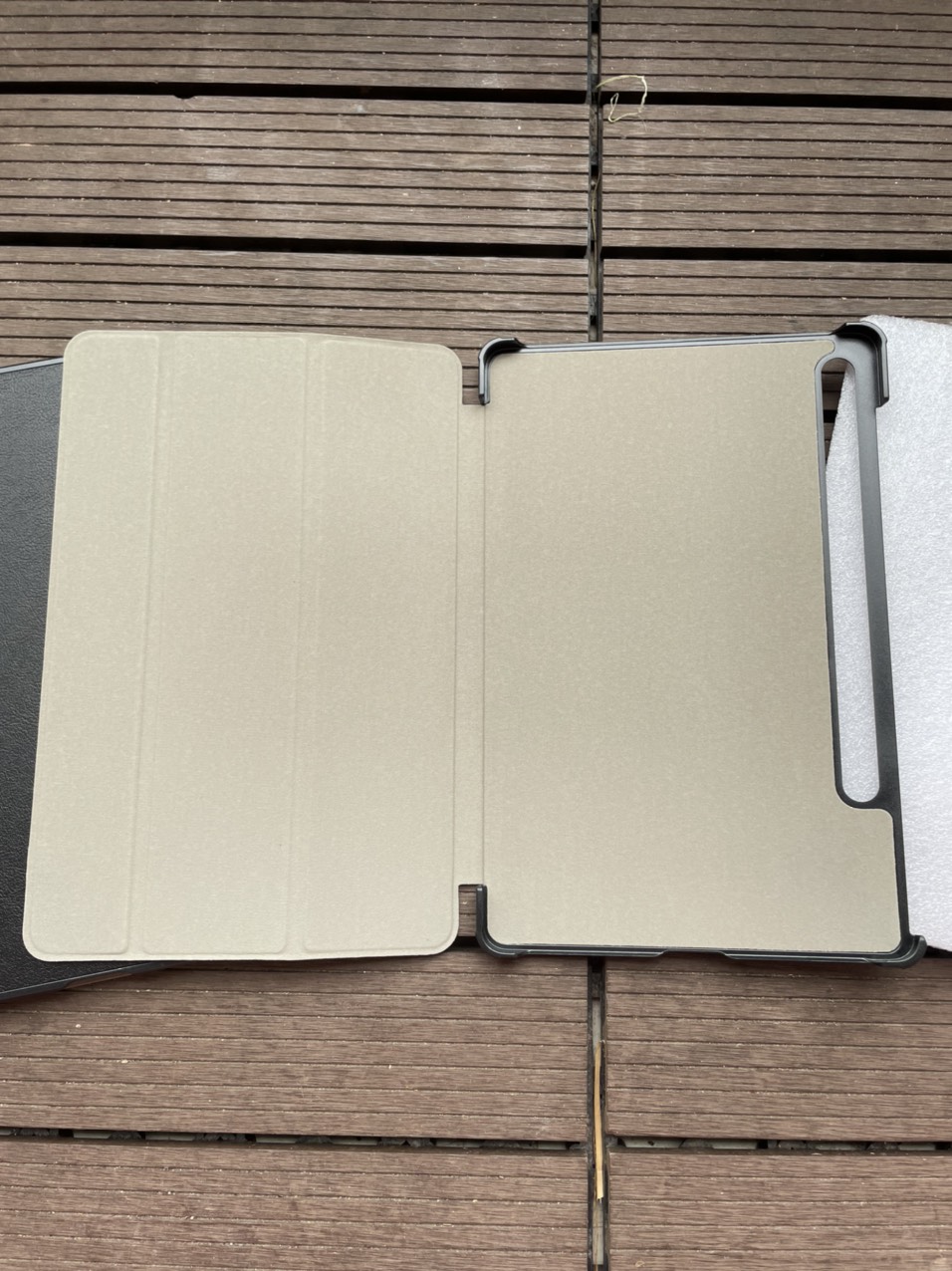 Bao Da cho Samsung Galaxy Tab S8 , S8 Plus, S8 Ultra lưng cứng, chống sốc 4 góc