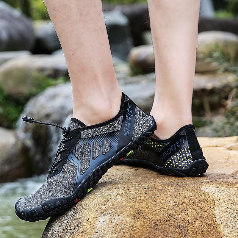 New Outdoor Large Size River Shoes Beach Shoes Hiking Shoes Waterproof Shoe35~47