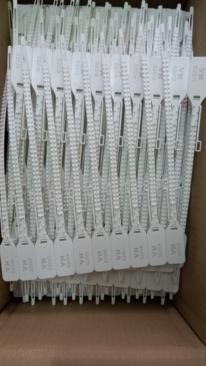.100 Chiếc Niêm phong nhựa dẹt,seal nhựa 32cm