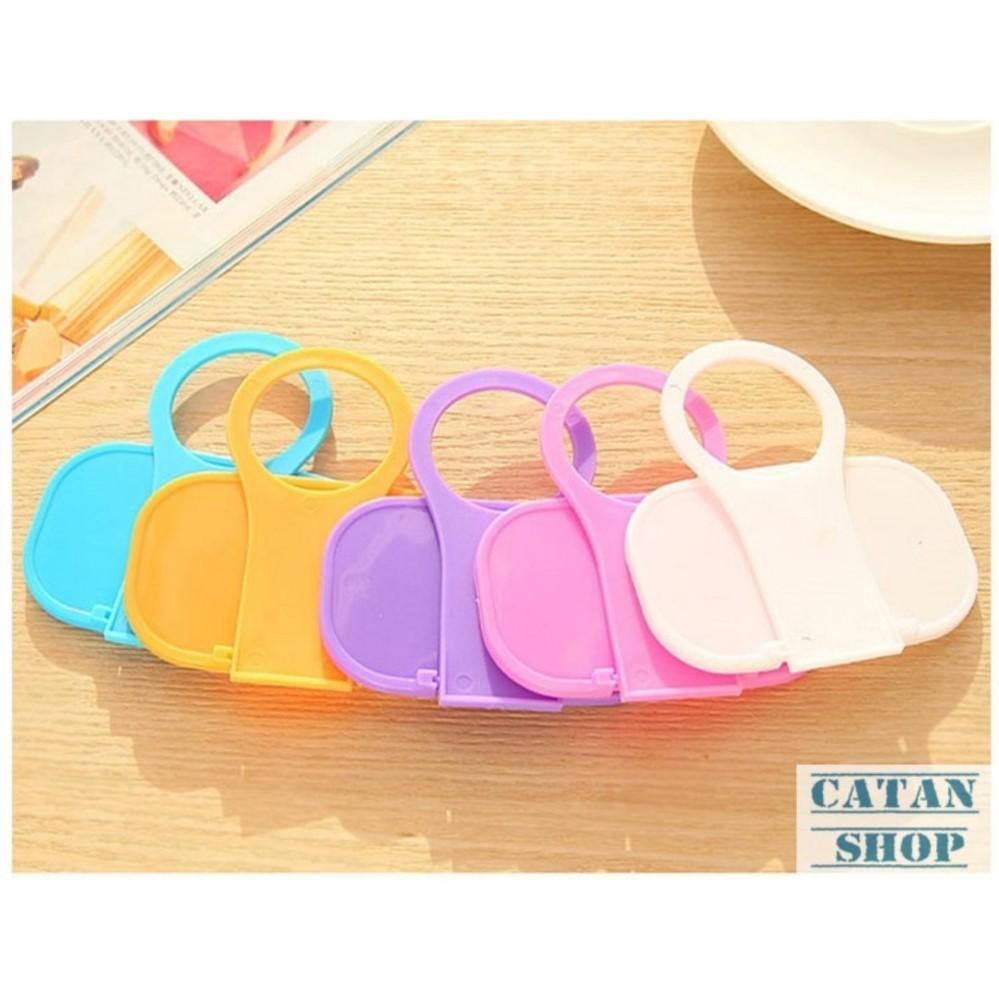 Bộ 2 miếng treo điện thoại khi sạc pin tiện dụng xinh xắn, tấm nhựa treo điện thoại, miếng giữ sạc GD41-MNTDT-2