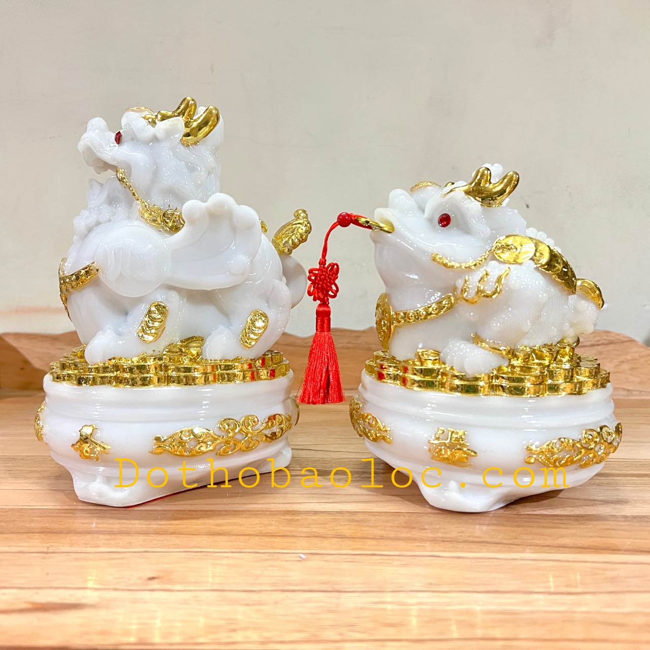 Combo Tượng Tỳ Hưu phong thủy và tượng thiềm thừ phong thủy để bàn thờ thần tài – Màu trắng cỡ trung