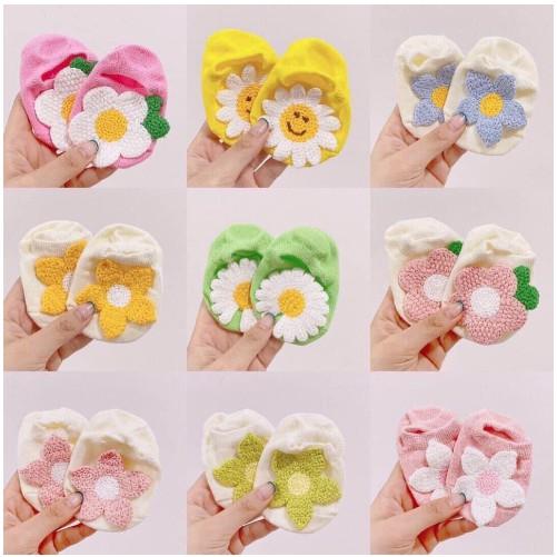 Tất hài thêu hình bông hoa siêu xinh cho bé