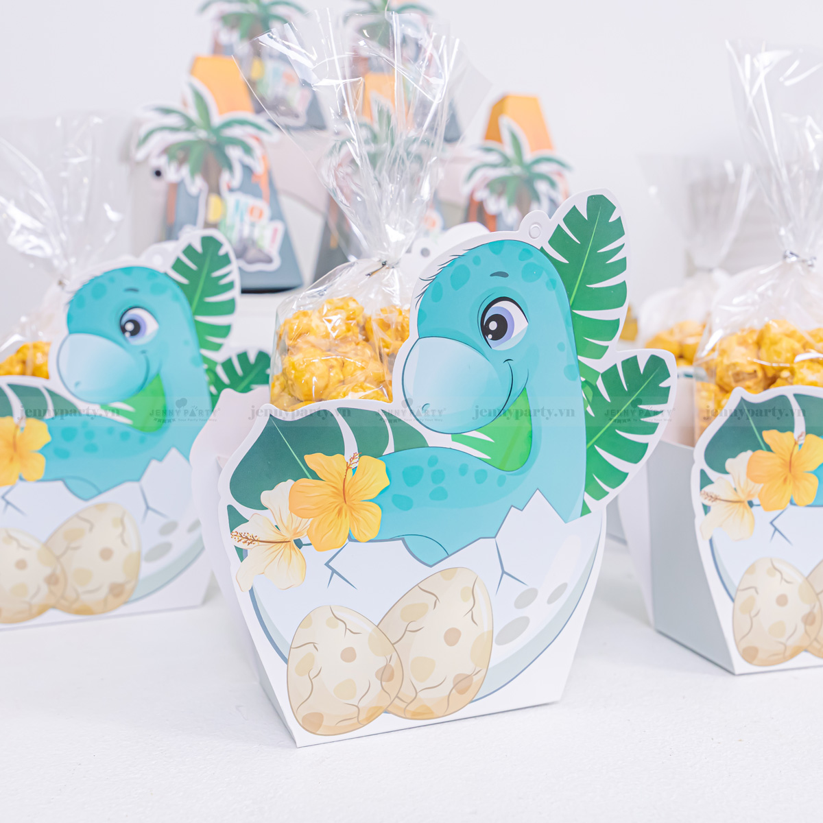 Bộ Trang Thôi Nôi Và Trí Bàn Sinh Nhật Cho Bé - Little Dino