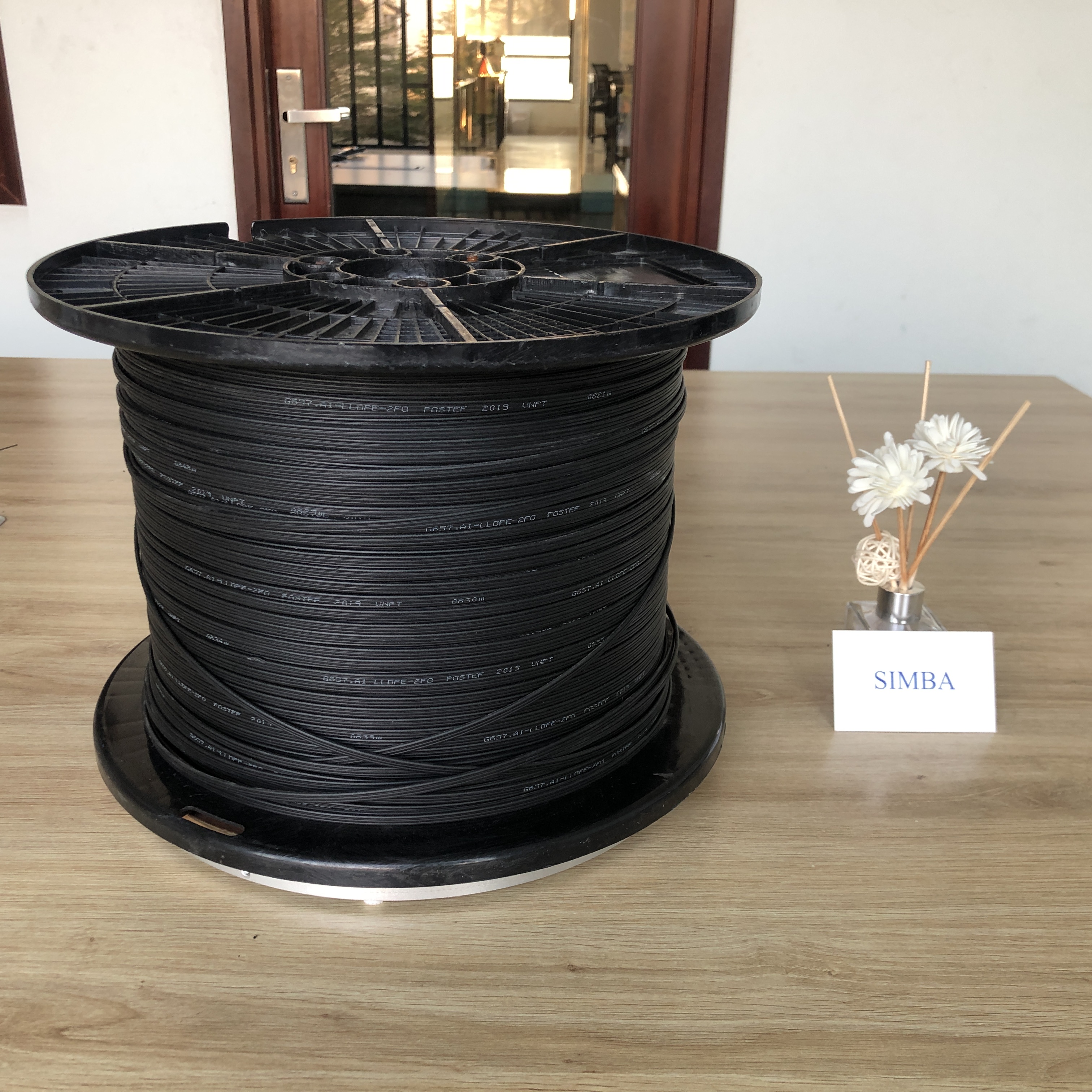 Cáp quang thuê bao FTTH 02FO, ép chặt, dây treo 7X0.33mm