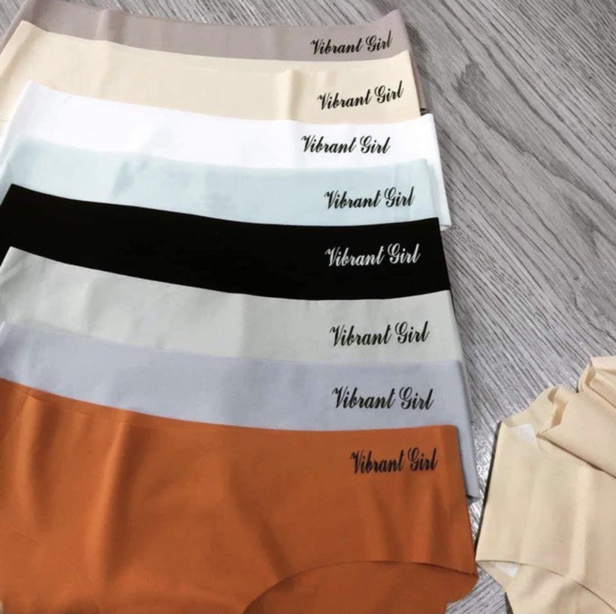 Combo 5 Quần Lót Đúc Su - Quần Lót Nữ Không Đường May Vibrant Girl Siêu Đẹp - Chất Su Mát Lạnh, Mềm Mịn, Thoáng Mát