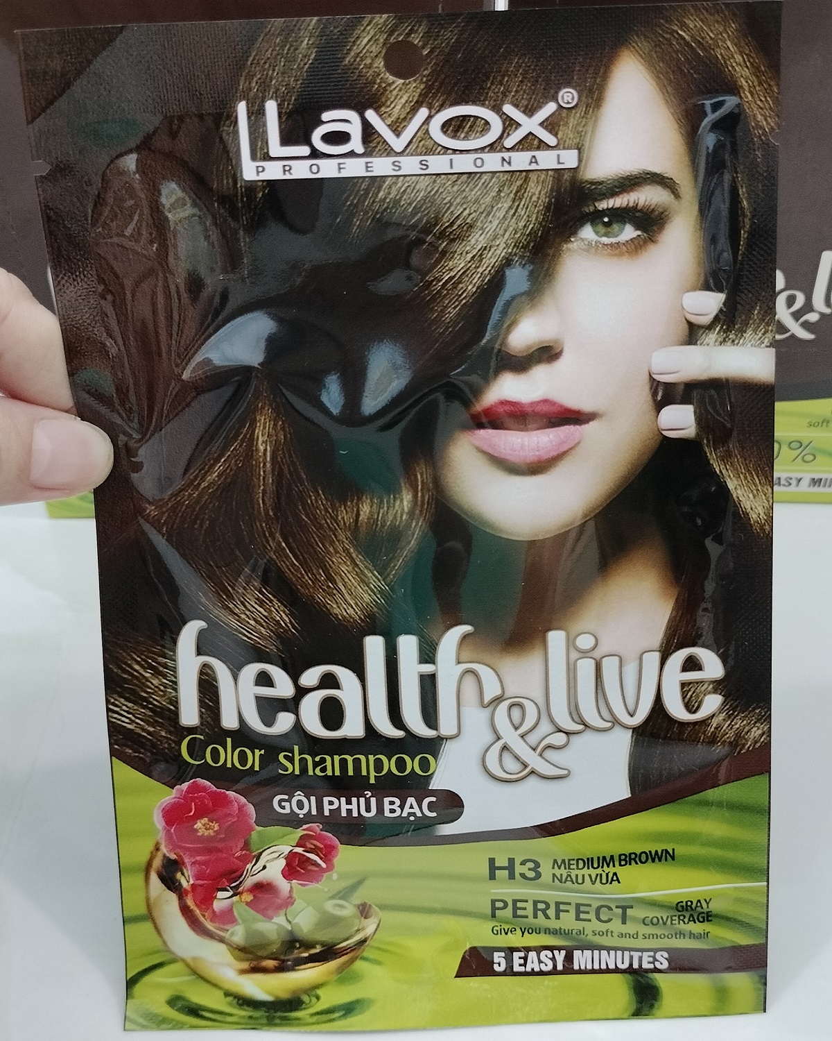 Dầu Gội Nhuộm Tóc Nâu Vừa, Phủ Bạc 100% Thảo Dược Siêu Dưỡng LAVOX 30ml - H3
