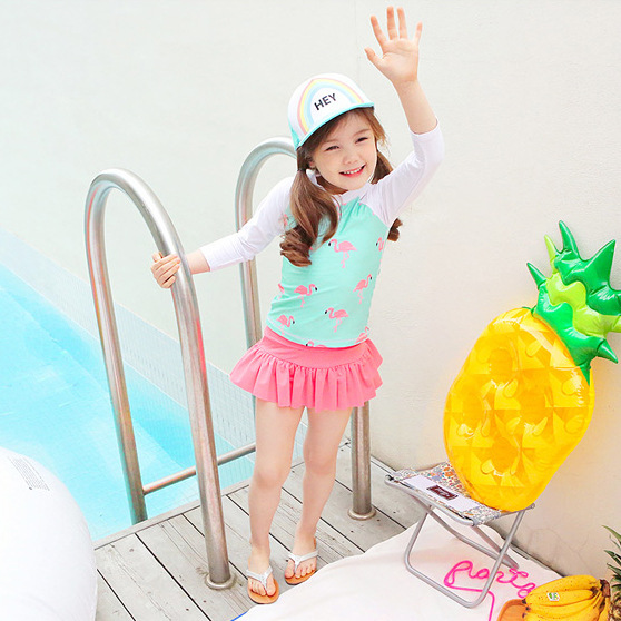 Bộ bơi dài tay chống nắng và tia UV kèm chân váy, bikini hai mảnh xuất Hàn cho bé gái