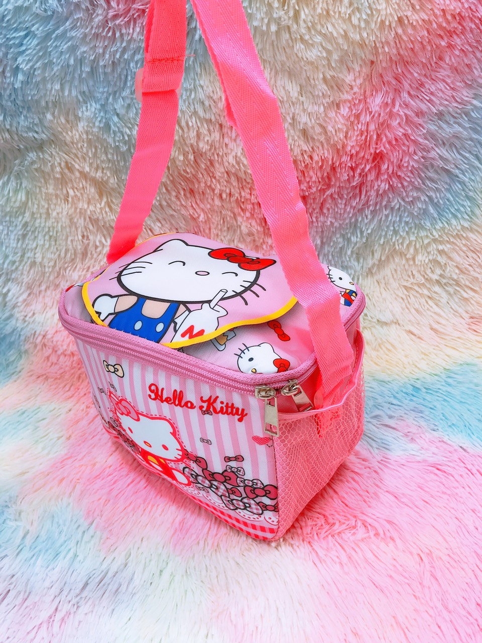 Túi đeo giữ nhiệt đố ăn , thực phẩm Hello Kitty