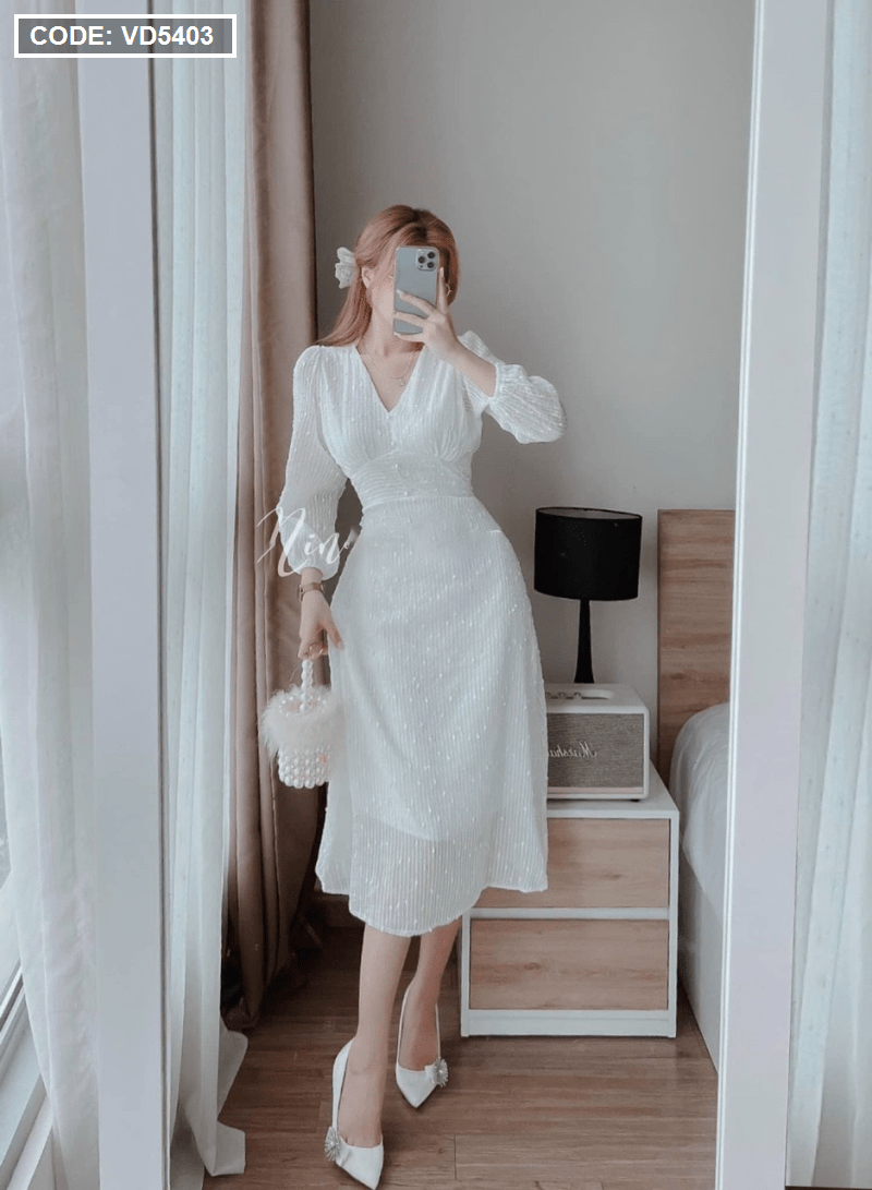 Đầm trắng nữ tay dài nút ngọc vải kim tuyến