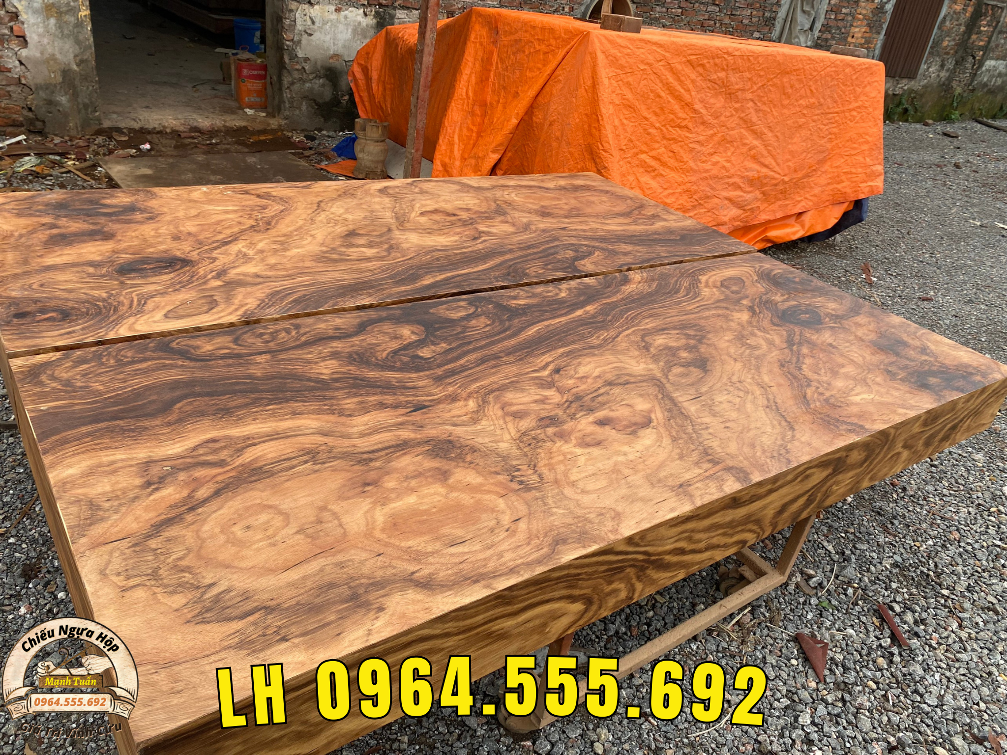 Mộc Chiếu Ngựa Hộp - Gỗ Hương Vân Xám
