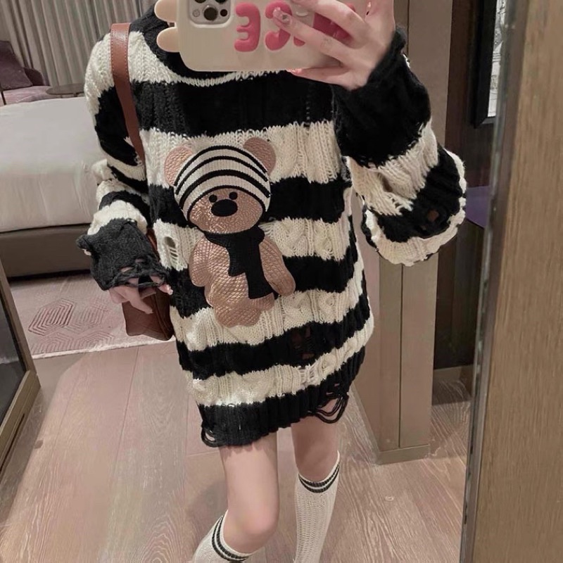 Áo len RÁCH gấu nữ form rộng dày dặn ulzzang hàng QCL1, Áo len cổ tròn sọc ngang đen trắng gấu Bear siêu nổi bật phong cách tiểu thư sang chảnh hàn quốc ulzzang trùm mông- Shop Tậnnn Tâm