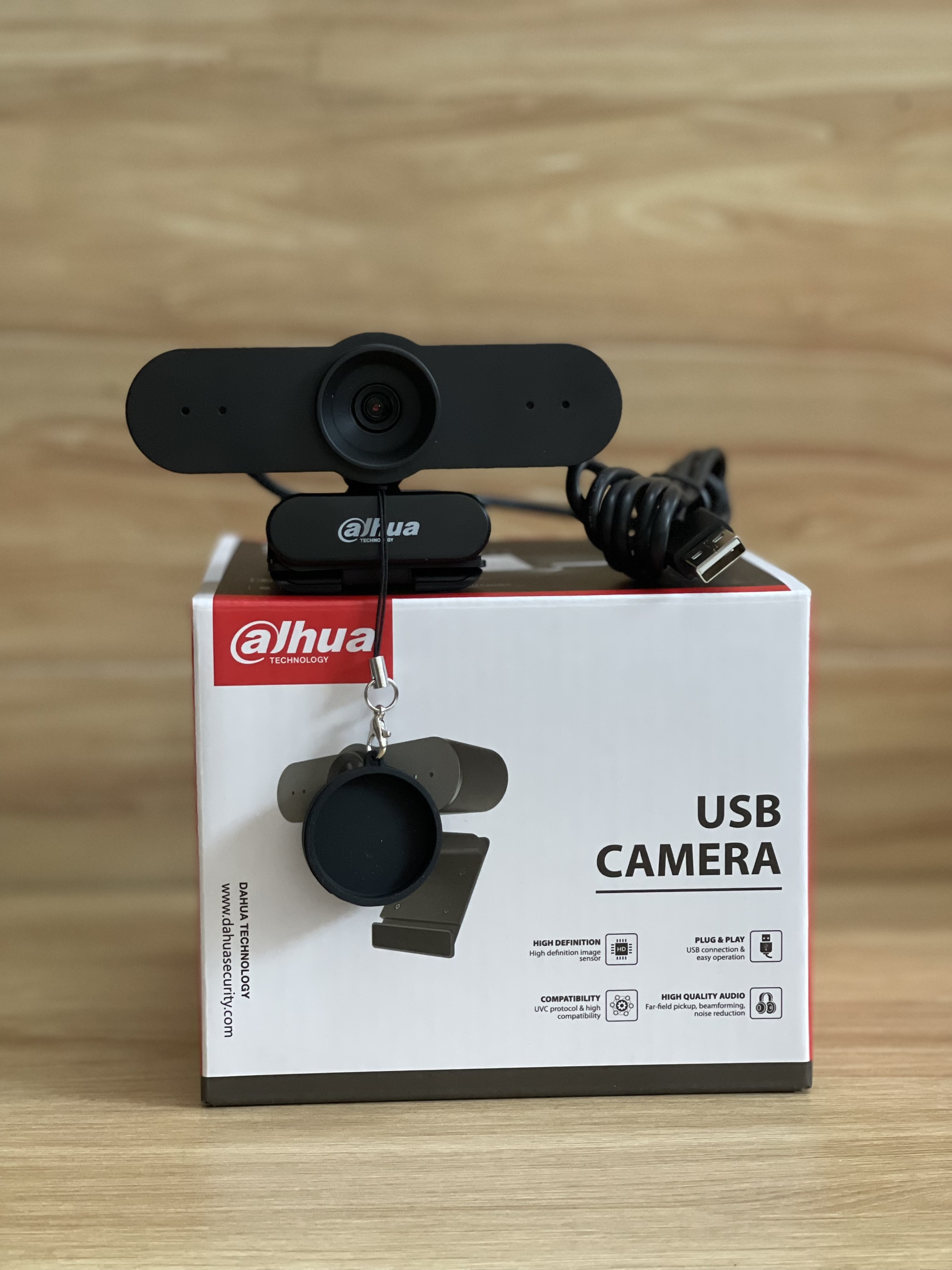 Webcam Học Online Full HD 1080P Dahua HTI-UC320 - Hàng Chính Hãng