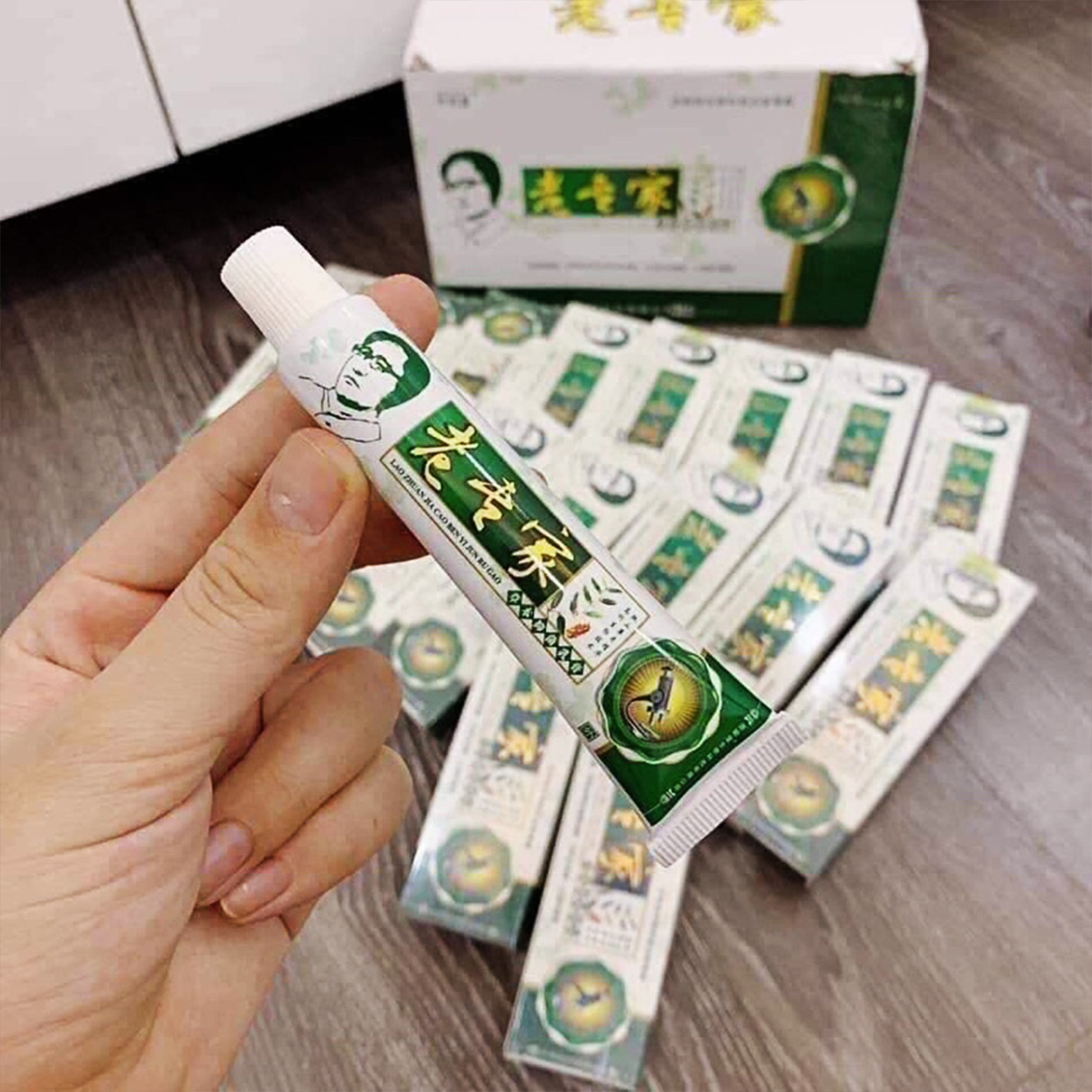 Kem bôi ngoài da nội Địa Trung / xanh ông già / thảo mộc chuyên nấm ngứa da liễu 15g OTC