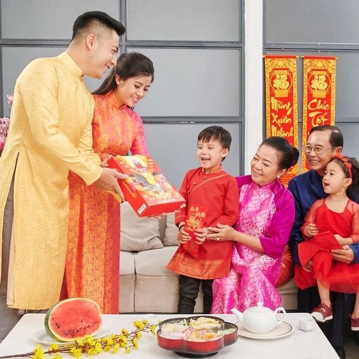 Set quà tết 2023 Quý Mão -Quà tặng sức khoẻ Nguyet Le - HQ004