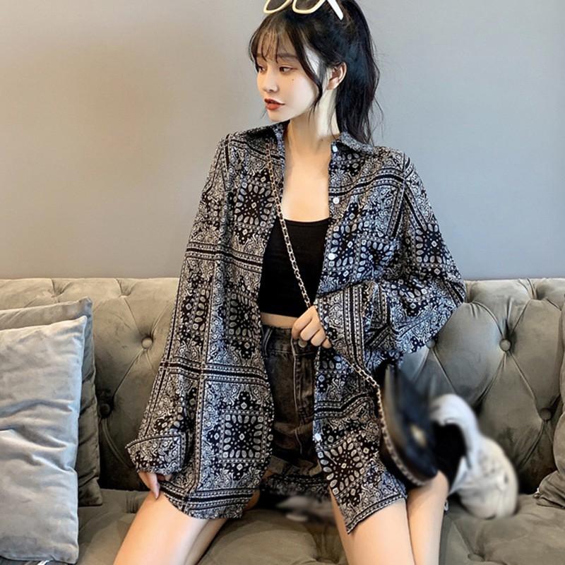 Áo Sơ Mi Tay Dài Form Rộng In Họa Tiết Phong Cách Retro Cho Nữ