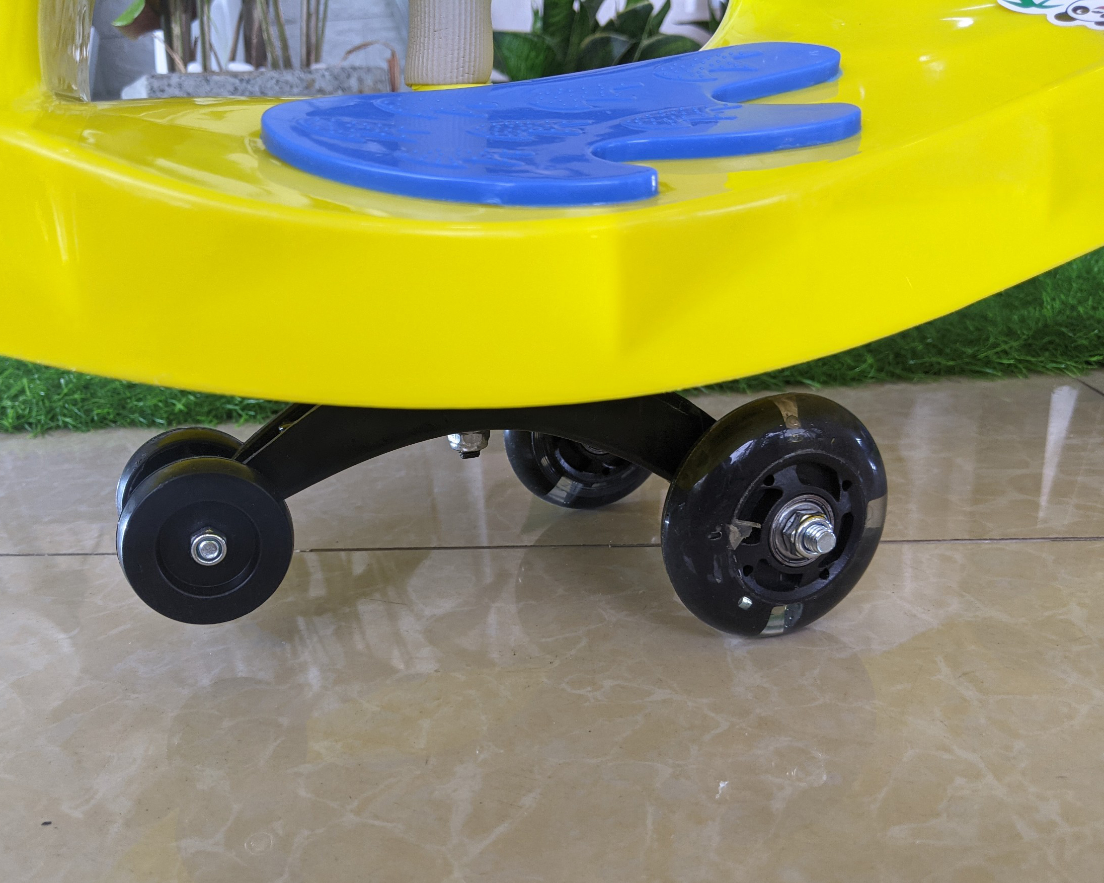 Xe lắc tay cho bé có nhạc BABY PLAZA HZL-288