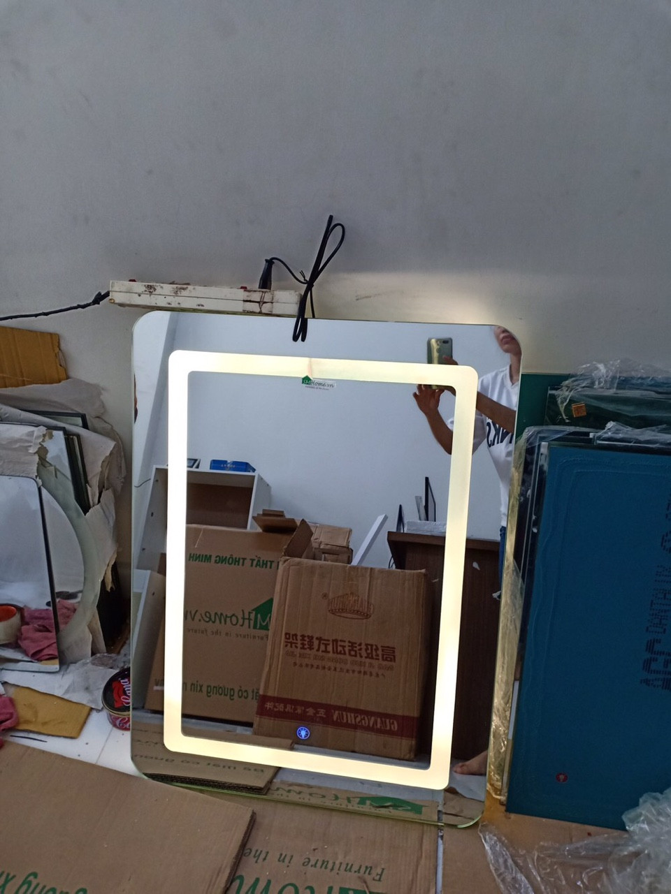 GƯƠNG ĐÈN LED CẢM ỨNG CÔNG NGHỆ THÔNG MINH GNT02