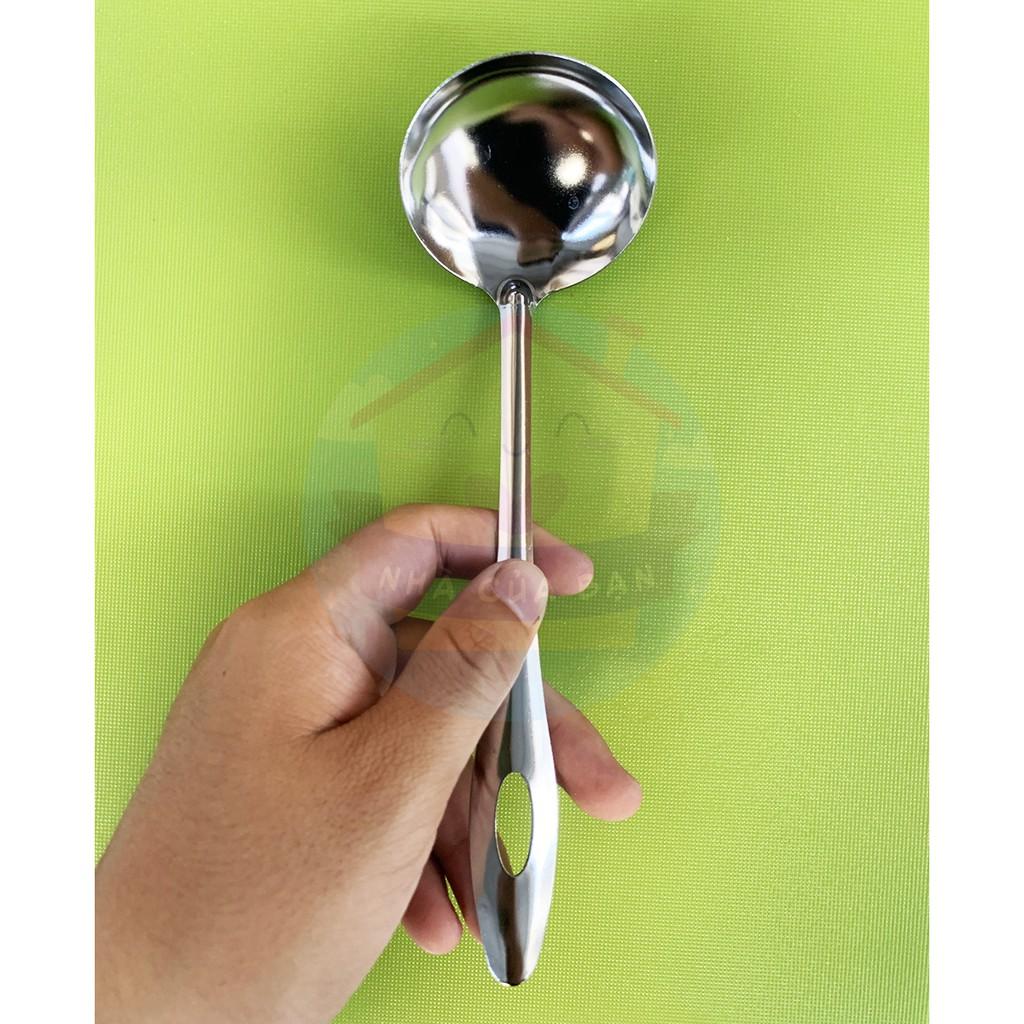 Vá (muỗng) múc canh chất liệu 100% Inox bóng loáng các loại, giá lẻ rẻ như giá buôn - Nhà Của Bạn