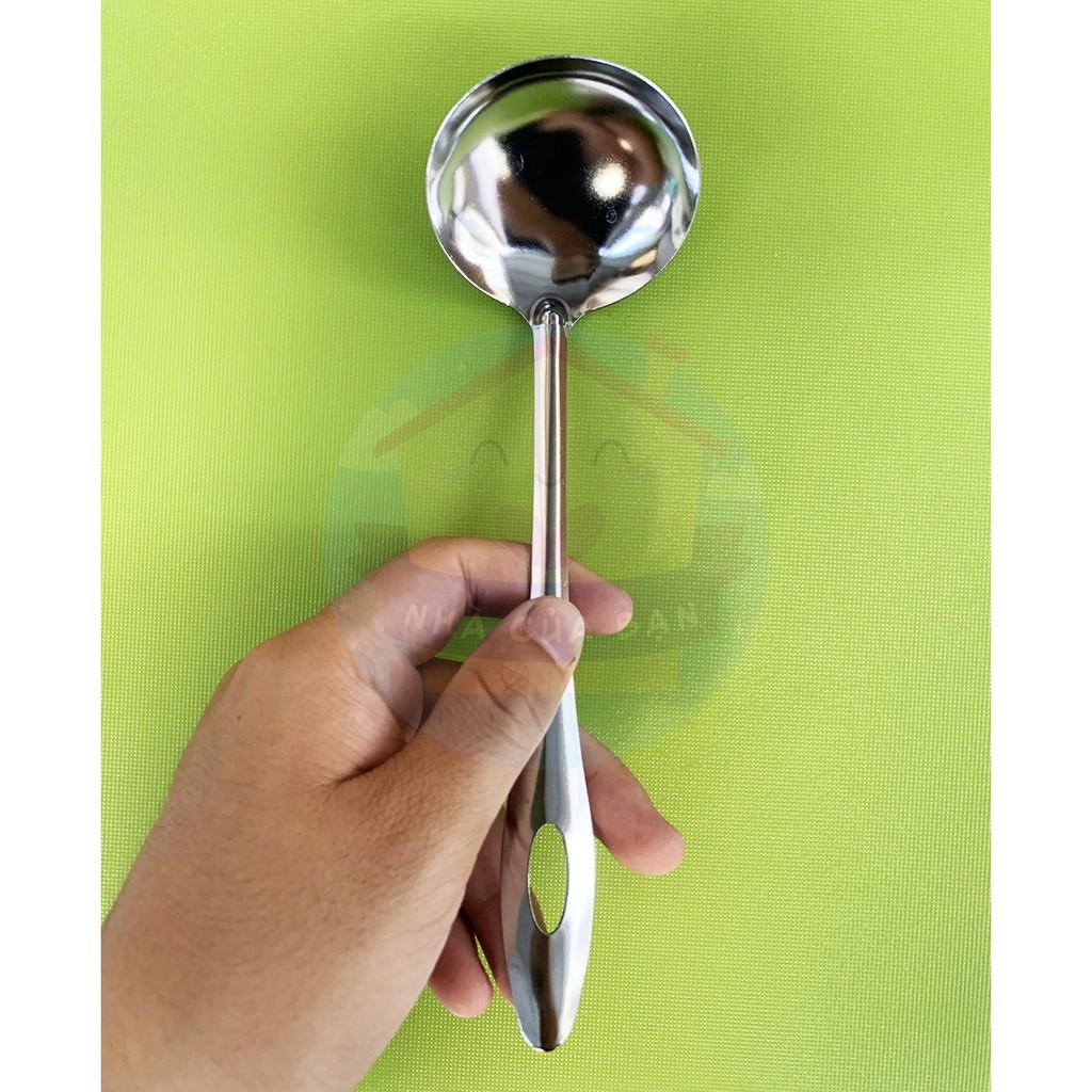 Vá (muỗng) múc canh chất liệu 100% Inox bóng loáng các loại, giá lẻ rẻ như giá buôn - Nhà Của Bạn