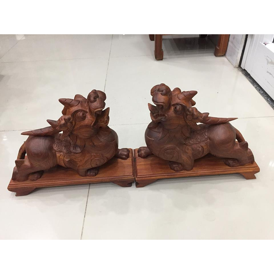 Cặp tỳ hươu, gỗ hương, kích thước cao 20cm x ngang 30cm x sâu 10cm, theo phong thủy hút tài lộc