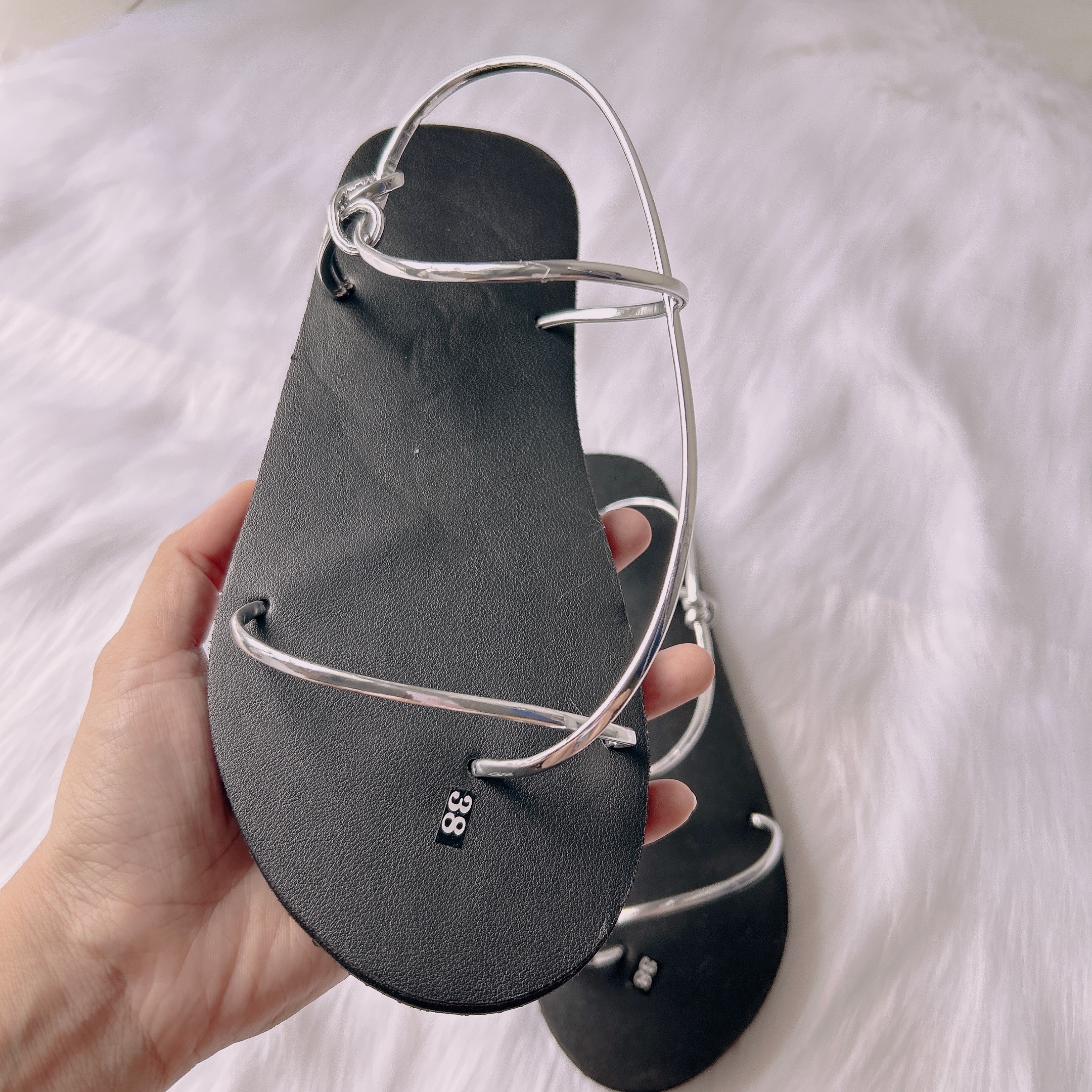 Dép sandal Nữ quai da mềm Đế bệt Cao Su ôm chân LYNA Sandal mã SD42