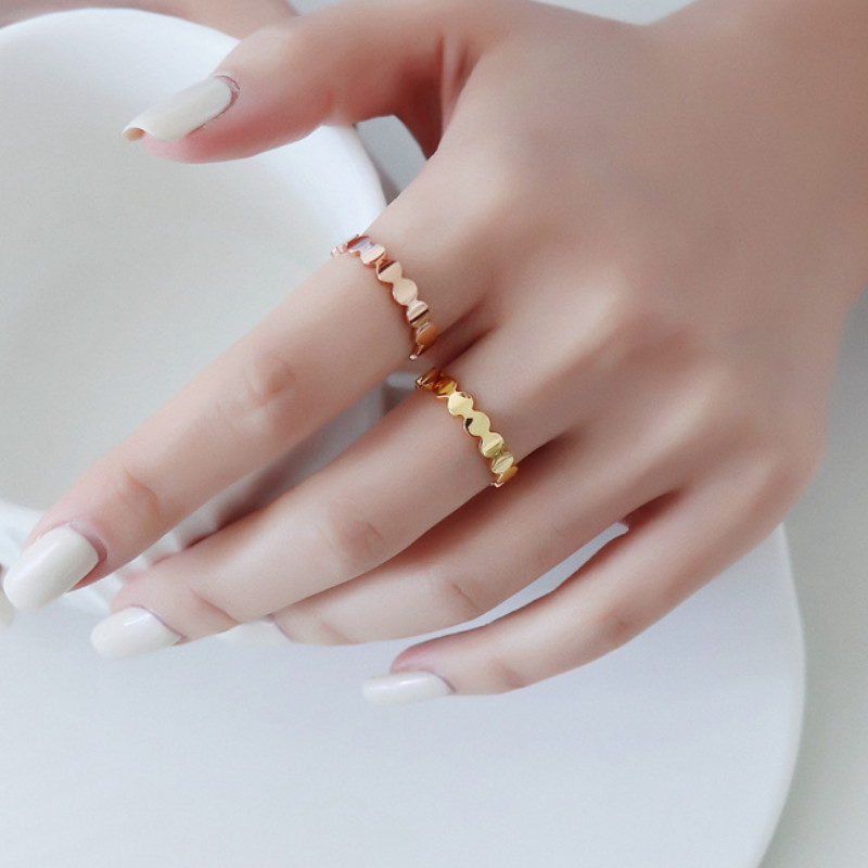 Nhẫn Nữ Hình Tròn Nhỏ Titan Ko Đen TT 4155