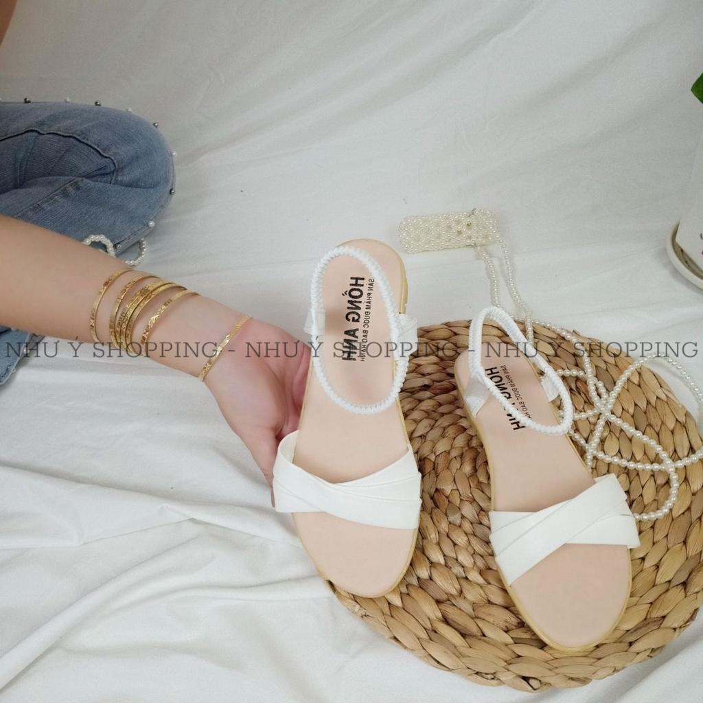 Giày sandal nữ đi học quai chéo cách điệu 2 màu đen trắng xinh xắn đế 2cm đi chơi, đi học, đi biển -tb3van