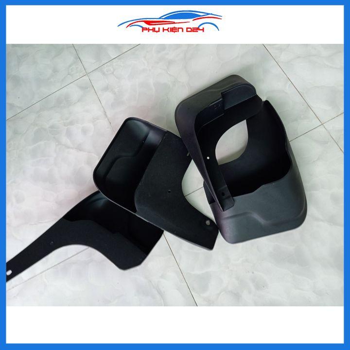 Bộ 4 chắn bùn chuẩn cho xe Innova 2017-2018-2019-2020 (kèm bộ ốc)